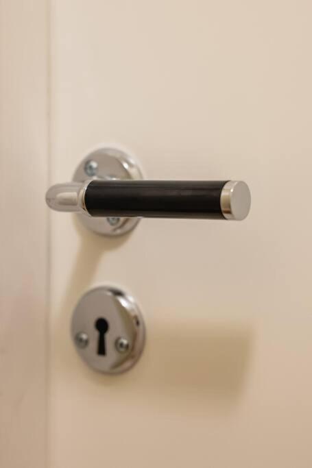Fresh Studio Apartment, A Short Walk From Bryggen Bergen Exterior foto